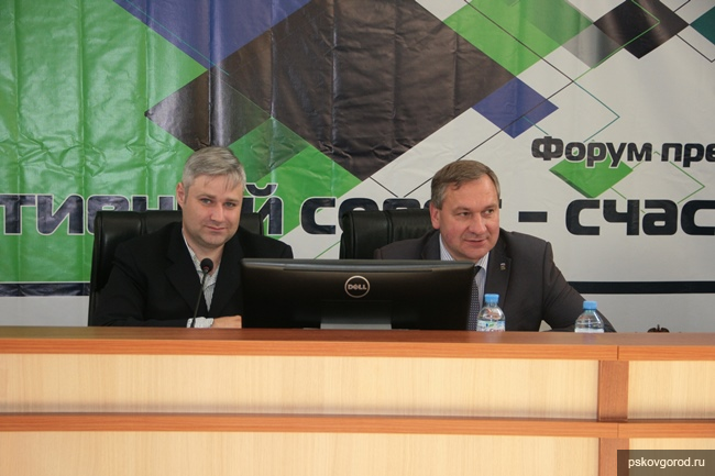 Иван Цецерский принял участие в региональном форуме «Активный cовет - счастливый дом»
